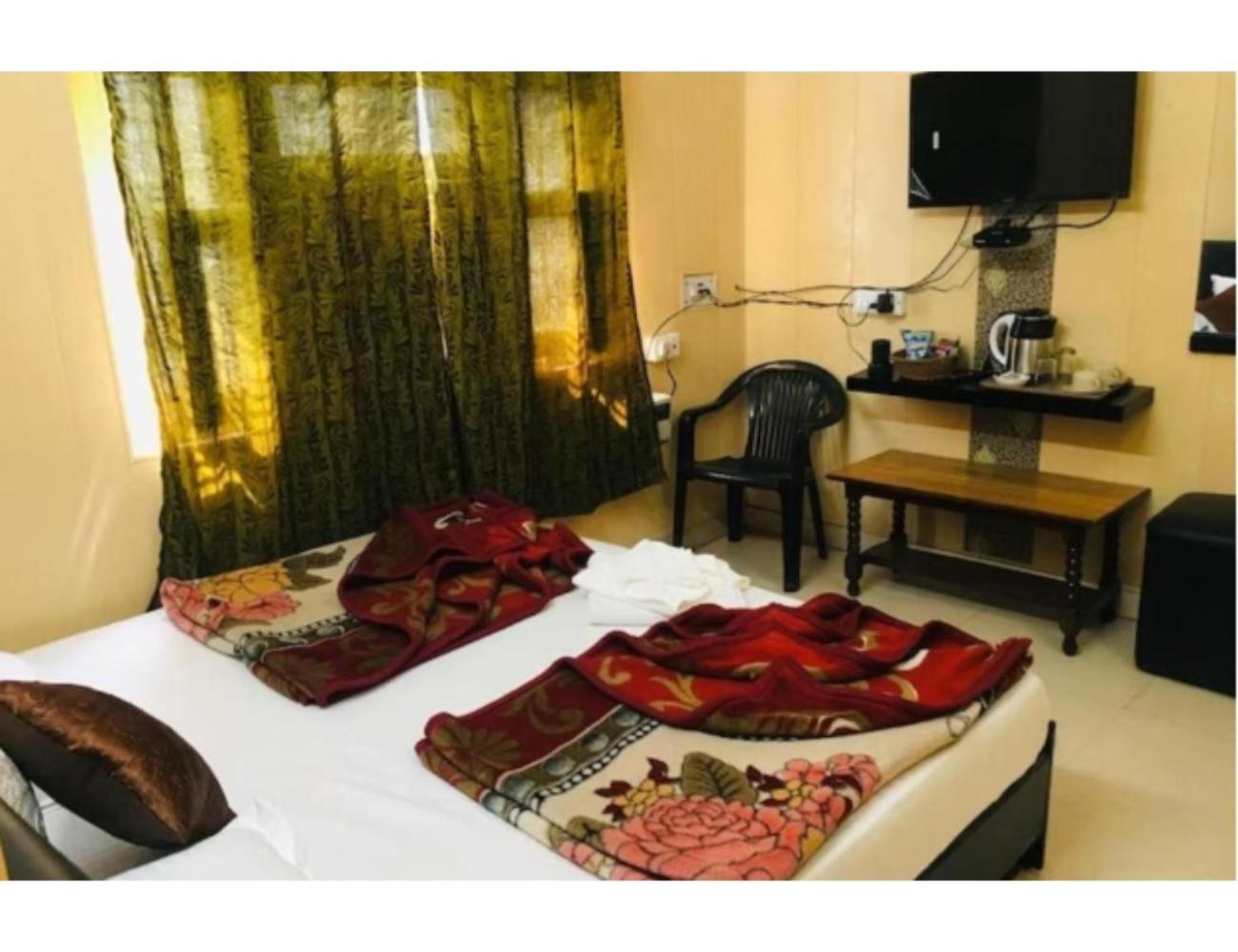 Hotel Anmol & Restaurant, Rudraprayag Exterior photo